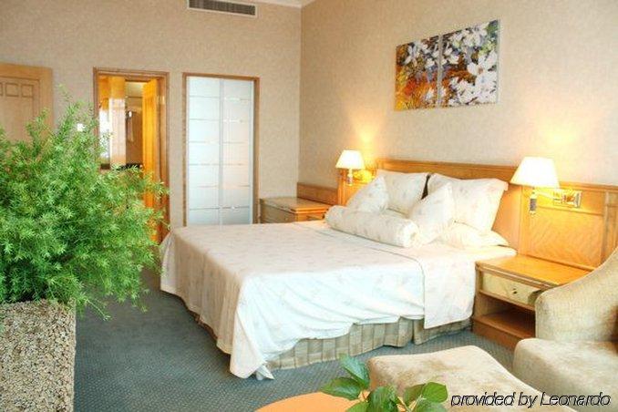 Weifang Internation Financial Hotel エクステリア 写真