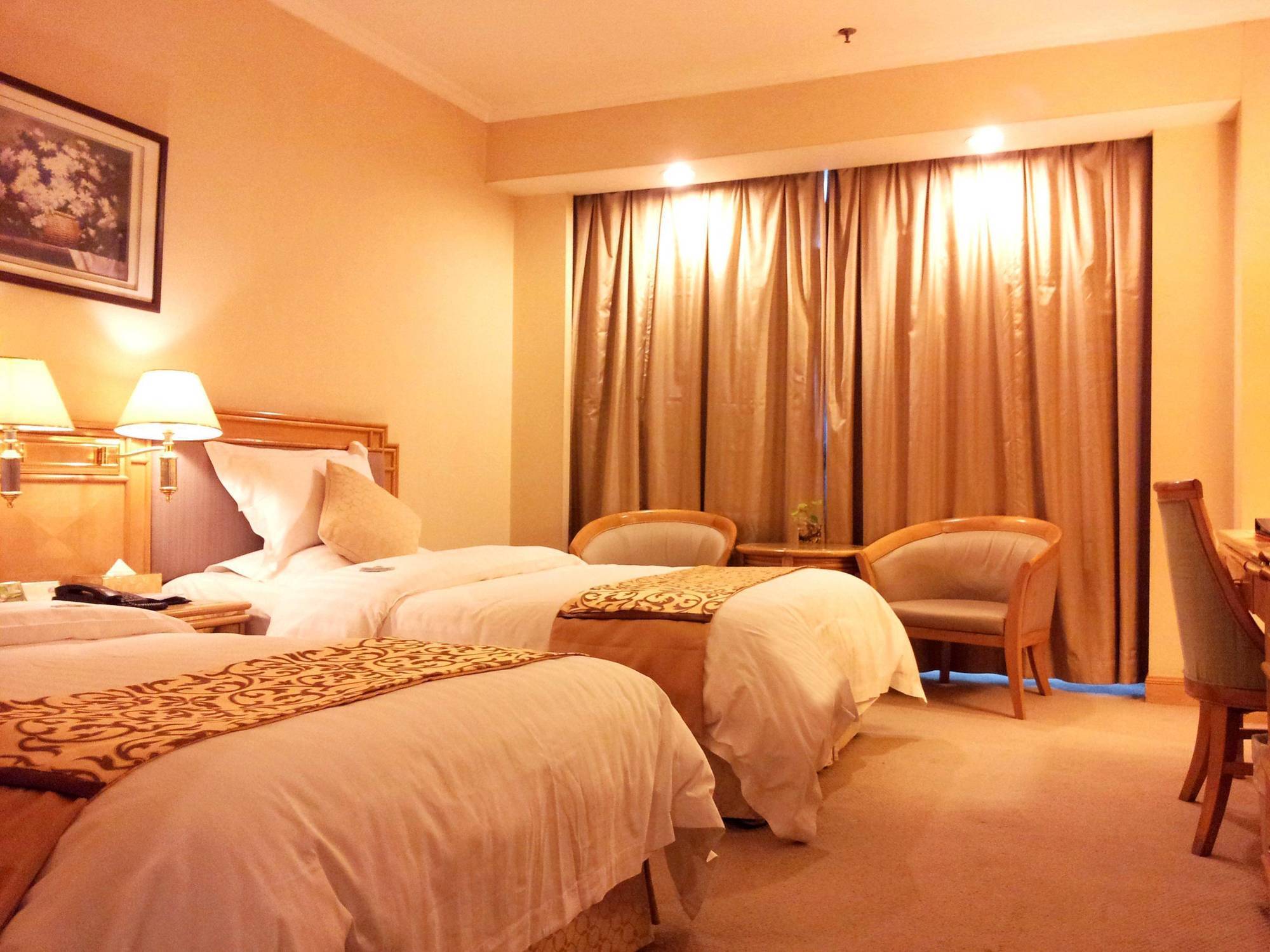 Weifang Internation Financial Hotel エクステリア 写真